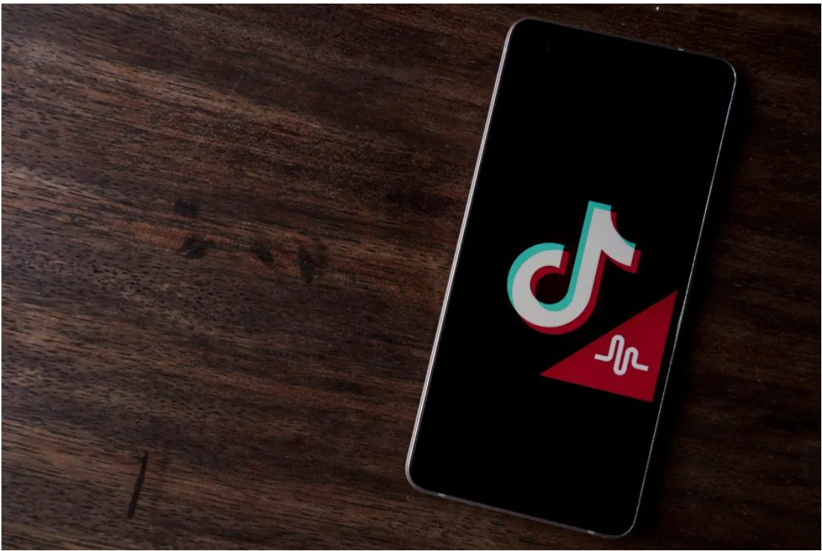 Los congresistas estadounidenses exigen que ByteDance se deshaga de TikTok en un plazo de 165 días En las primeras seis semanas de este año, las ventas de iPhone en China cayeron un 24% interanual.